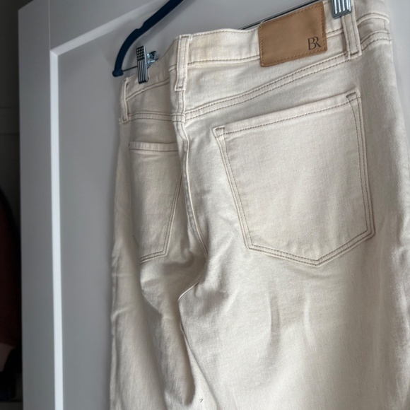 Banana Republic Ecru-Colored Skinny Ankle Jeans - Picture 6 of 7